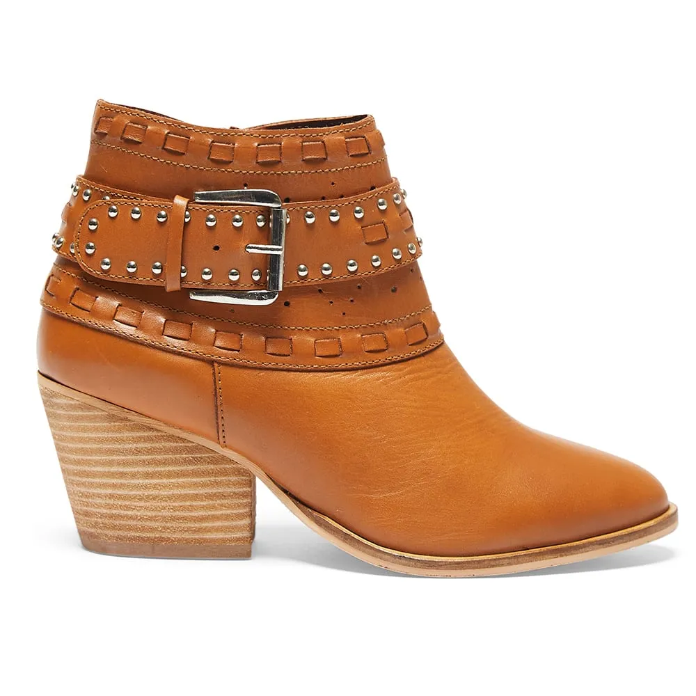 Bossy Boot in Tan Leather