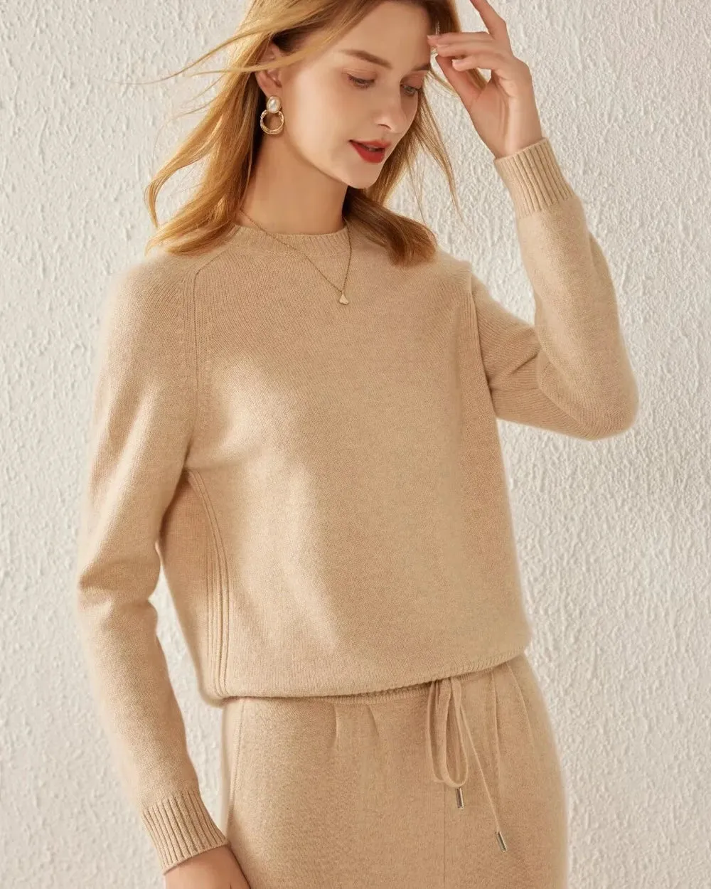 Classic Round Neck Cashmere Sweater