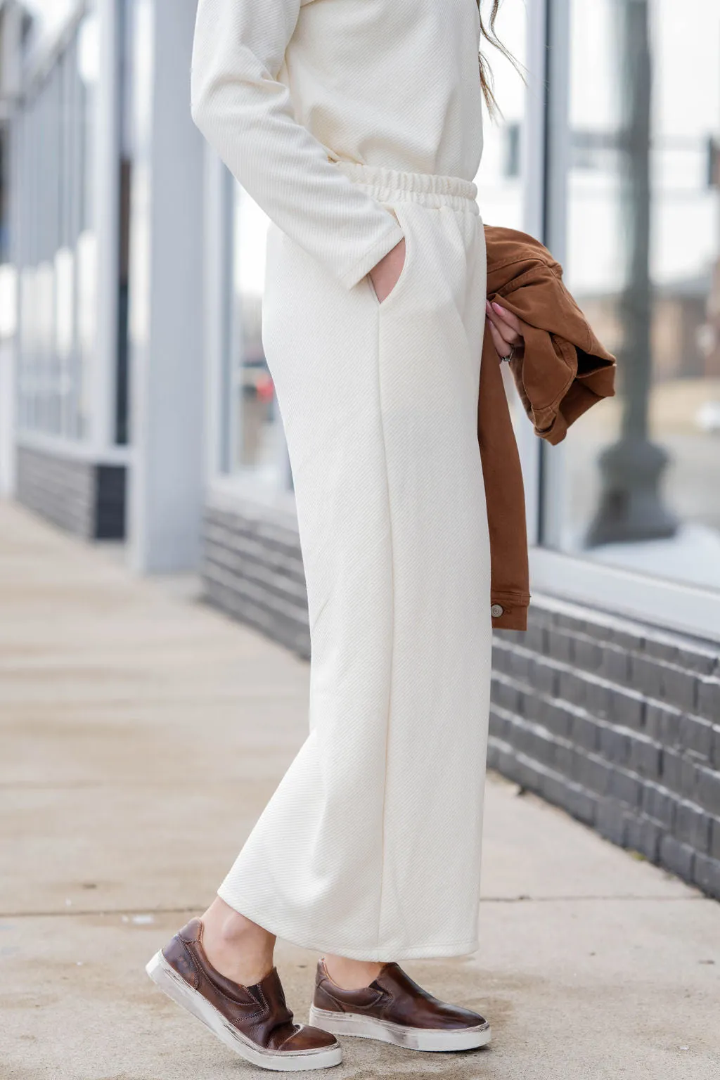 Subtle Ribbed Relaxed Bottom Pants